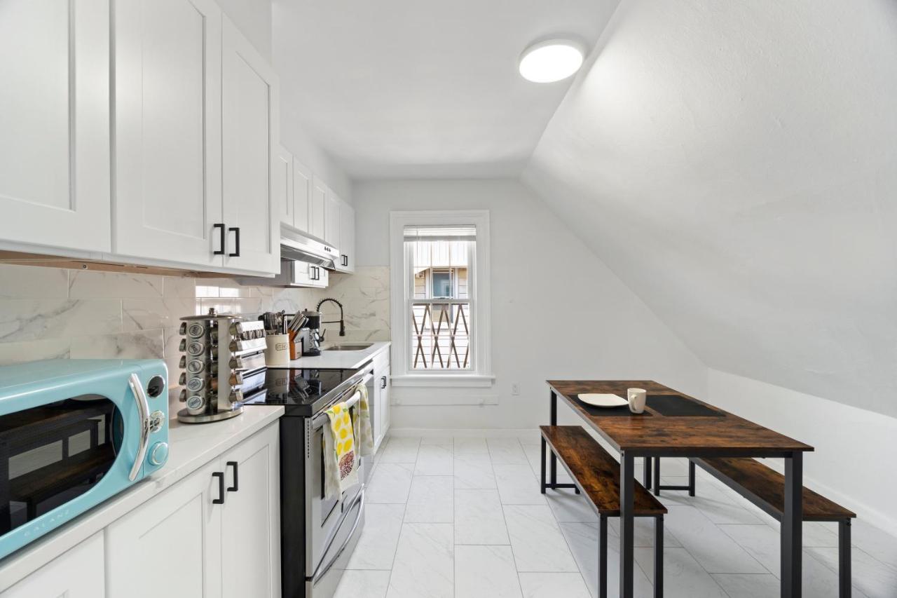 Cozy Gem In The Heart Of East Rock With Free Parking Near Yale And Dt Apartment New Haven Ngoại thất bức ảnh